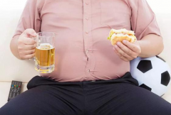 减肥期间该如何缩小自己的胃口？